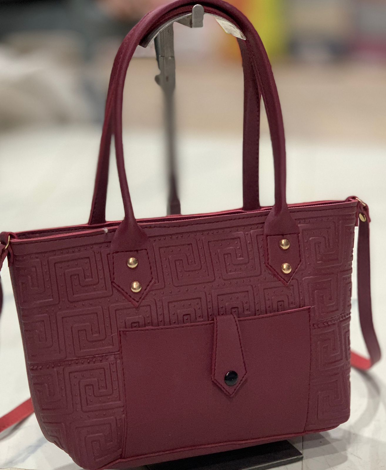 New Front Pocket Hand Bags – The Perfect Blend of Convenience, Style, and Elegance!