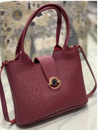 Loch Front Handbags – Elegance, Space & Durability Combined!