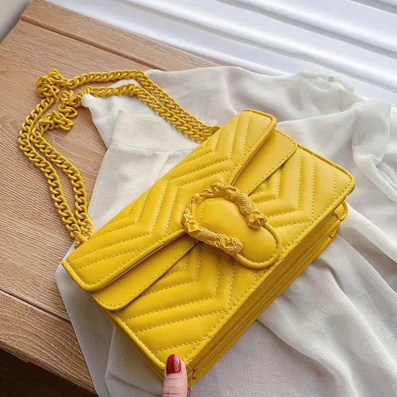 Branded Crossbody Bag for Girls – A Perfect Blend of Style, Comfort &amp; Everyday Function!